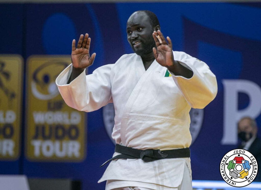 JO Paris 2024 - Judo : Mbagnick Ndiaye bat le Bissau-guinéen Bubacar Mané et se qualifie pour les 8es de finale - wiwsport JO Paris 2024 - Judo : Mbagnick Ndiaye bat le Bissau-guinéen Bubacar Mané et se qualifie pour les 8es de finale - wiwsport