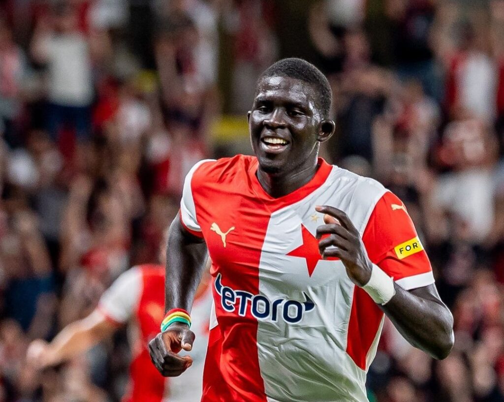 Slavia Prague : El Hadji Malick Diouf, la révélation qui menace Lille en Ligue des Champions - wiwsport Slavia Prague : El Hadji Malick Diouf, la révélation qui menace Lille en Ligue des Champions - wiwsport