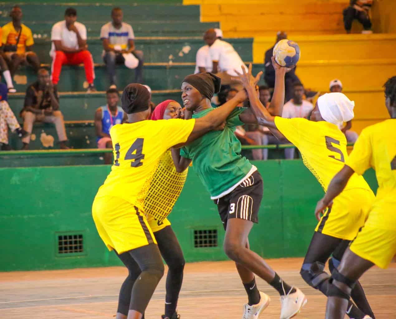 FENSCO : Plongez en images au cœur des moments inoubliables du premier festival national des Sports Scolaires à Thiès - wiwsport