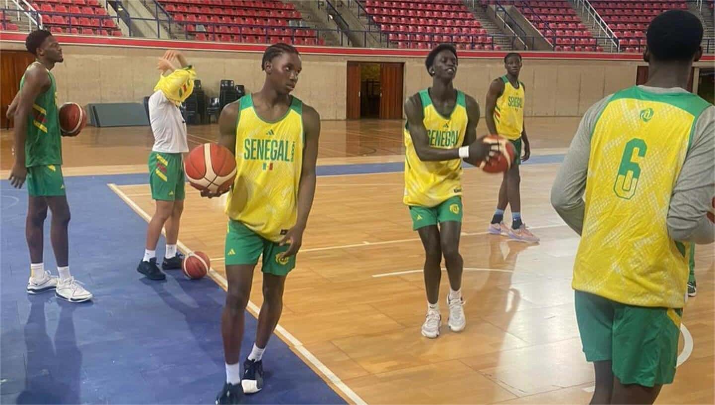 Afrobasket U18 : Les Lionceaux ont effectué leur première séance d'entraînement ce samedi - wiwsport Afrobasket U18 : Les Lionceaux ont effectué leur première séance d'entraînement ce samedi - wiwsport