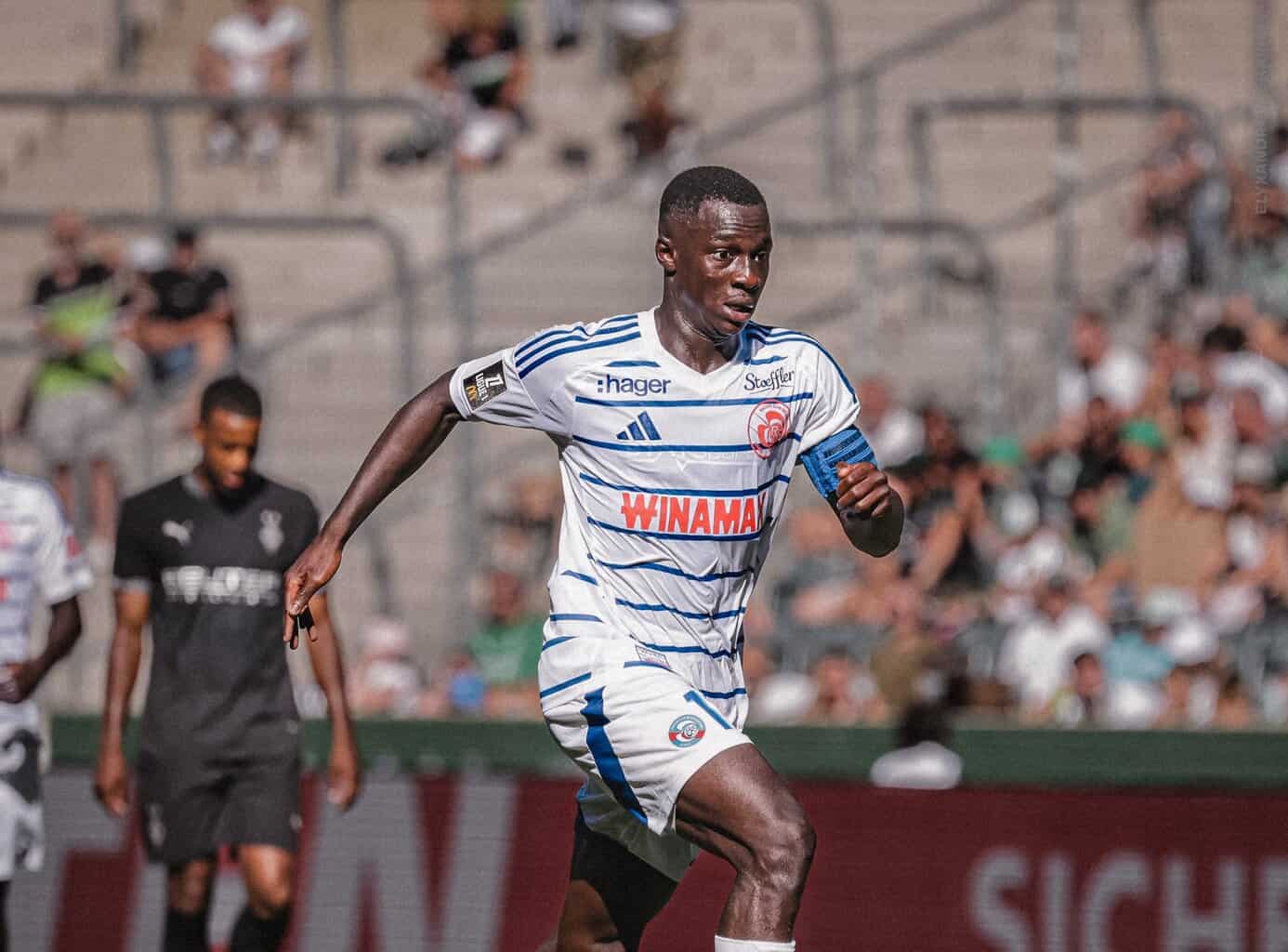 Ligue 1 : Promu capitaine de Strasbourg, Habib Diarra évoque son nouveau rôle avec fierté - wiwsport Crédit image : RCSA