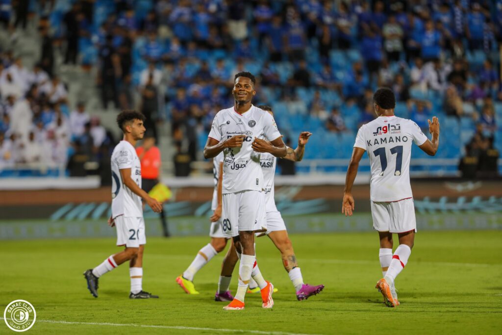 Saudi Pro League : Malgré le premier but d'Habib Diallo, Damac s'incline contre Al-Hilal - wiwsport Saudi Pro League : Malgré le premier but d'Habib Diallo, Damac s'incline contre Al-Hilal - wiwsport