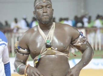 Invaincu depuis 2017, Alioune Sèye 2 réclame les VIP : « Je suis prêt pour Eumeu Sène, Gris Bordeaux ou Tapha Tine » - wiwsport