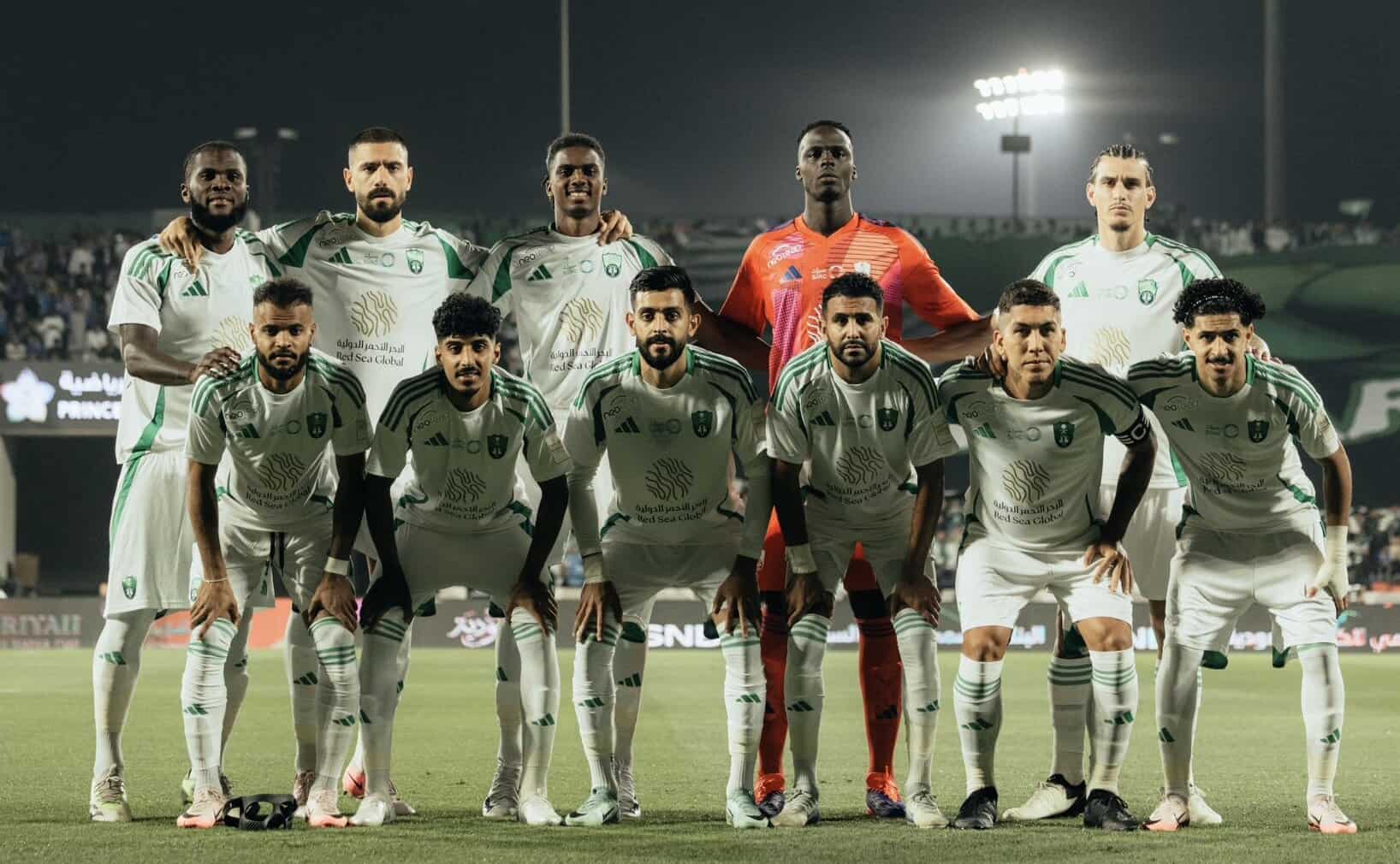 1/2 finale Supercoupe d’Arabie Saoudite : Al Ahli d’Edouard Mendy craque aux tirs au but contre Al Hilal - wiwsport 1/2 finale Supercoupe d’Arabie Saoudite : Al Ahli d’Edouard Mendy craque aux tirs au but contre Al Hilal - wiwsport