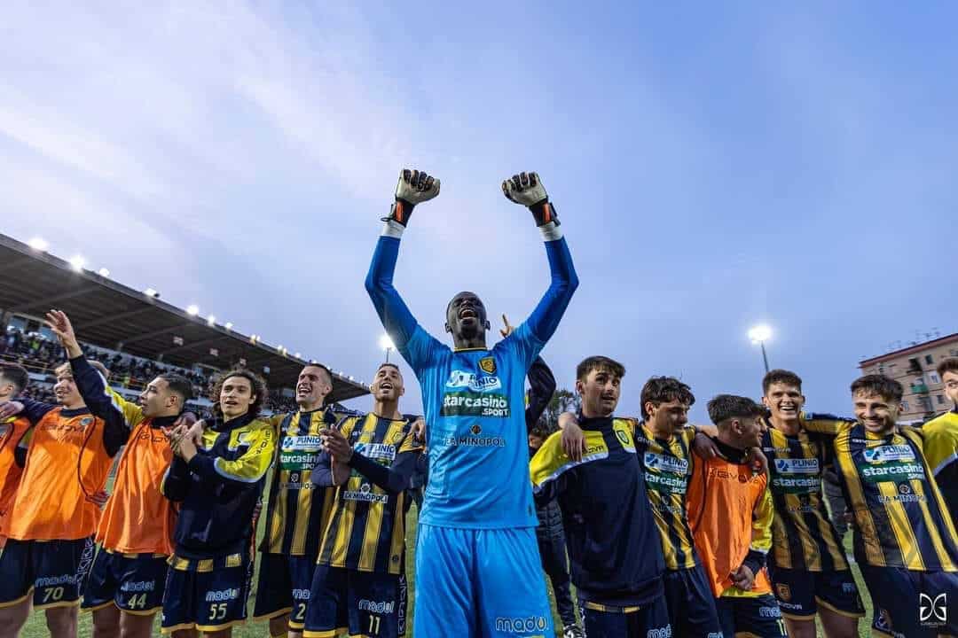 Mercato - Le gardien de but Ngagne Demba poursuit l’aventure avec la Juve Stabia (Serie B) ! - wiwsport Mercato - Le gardien de but Ngagne Demba poursuit l’aventure avec la Juve Stabia (Serie B) ! - wiwsport