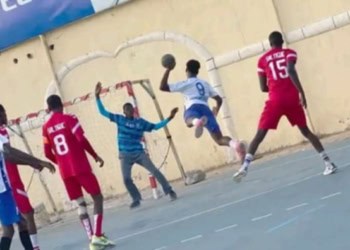 Handball D2 - Hommes : Saltigué bat Sacré Coeur (24-23) et rejoint Kaffrine en tête du classement - wiwsport