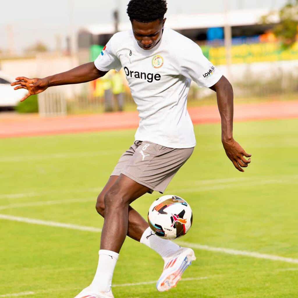 Eliminatoires CAN 2025 : Les Lions au complet avant le duel face au Burkina Faso - wiwsport