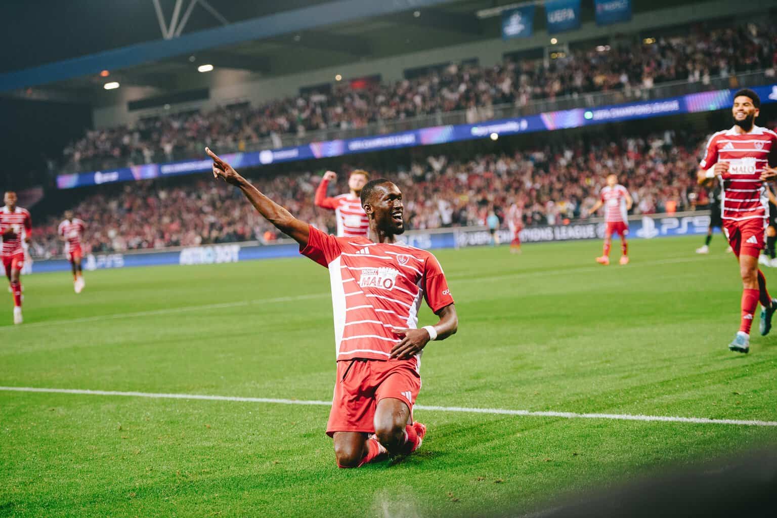 Stade Brestois : Les chiffres impressionnants d'Abdallah Sima en Coupes d'Europe - wiwsport Stade Brestois : Les chiffres impressionnants d'Abdallah Sima en Coupes d'Europe - wiwsport