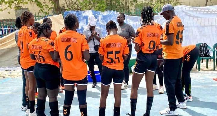 Championnat Élite Dames – J14 : Disso s'offre le titre de champion après avoir battu l'Olympique de Diourbel (34-22) - wiwsport Championnat Élite Dames – J14 : Disso s'offre le titre de champion après avoir battu l'Olympique de Diourbel (34-22) - wiwsport