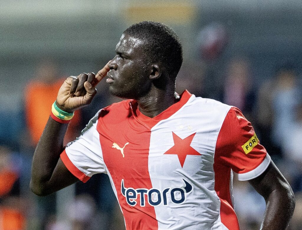 D1 Tchéquie : Nouveau but d'El Hadji Malick Diouf dans la victoire du Slavia Prague à Mladá Boleslav - wiwsport D1 Tchéquie : Nouveau but d'El Hadji Malick Diouf dans la victoire du Slavia Prague à Mladá Boleslav - wiwsport