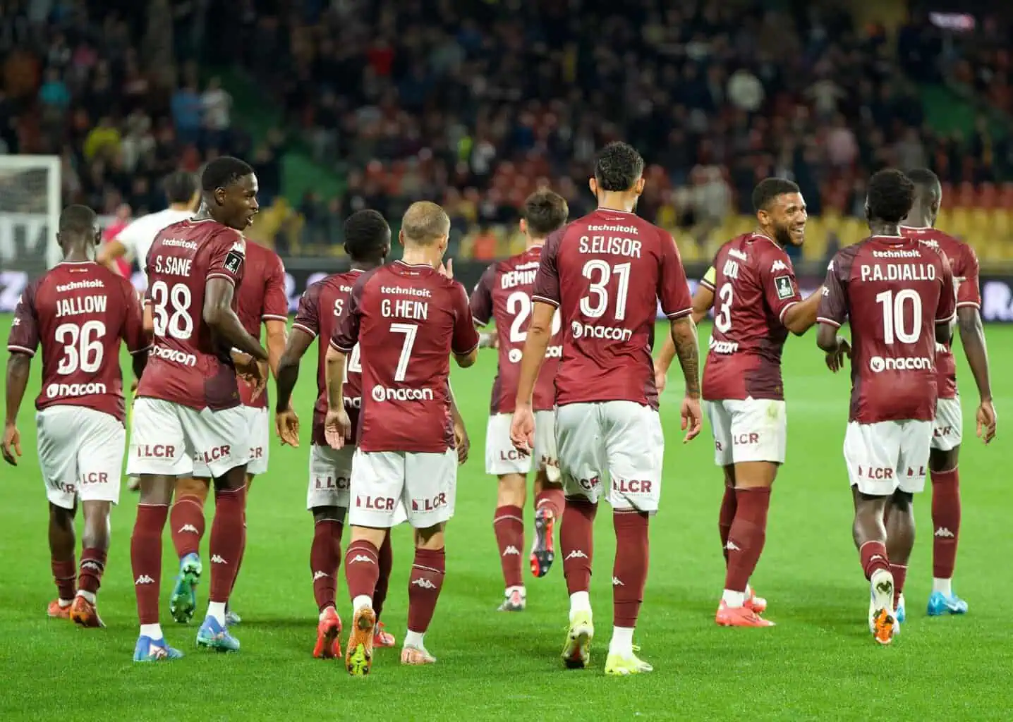 Ligue 2 : Avec un triplé de Cheikh Sabaly et un but d'Ibou Sané, le FC Metz balaie Martigues (vidéo) - wiwsport Ligue 2 : Avec un triplé de Cheikh Sabaly et un but d'Ibou Sané, le FC Metz balaie Martigues (vidéo) - wiwsport