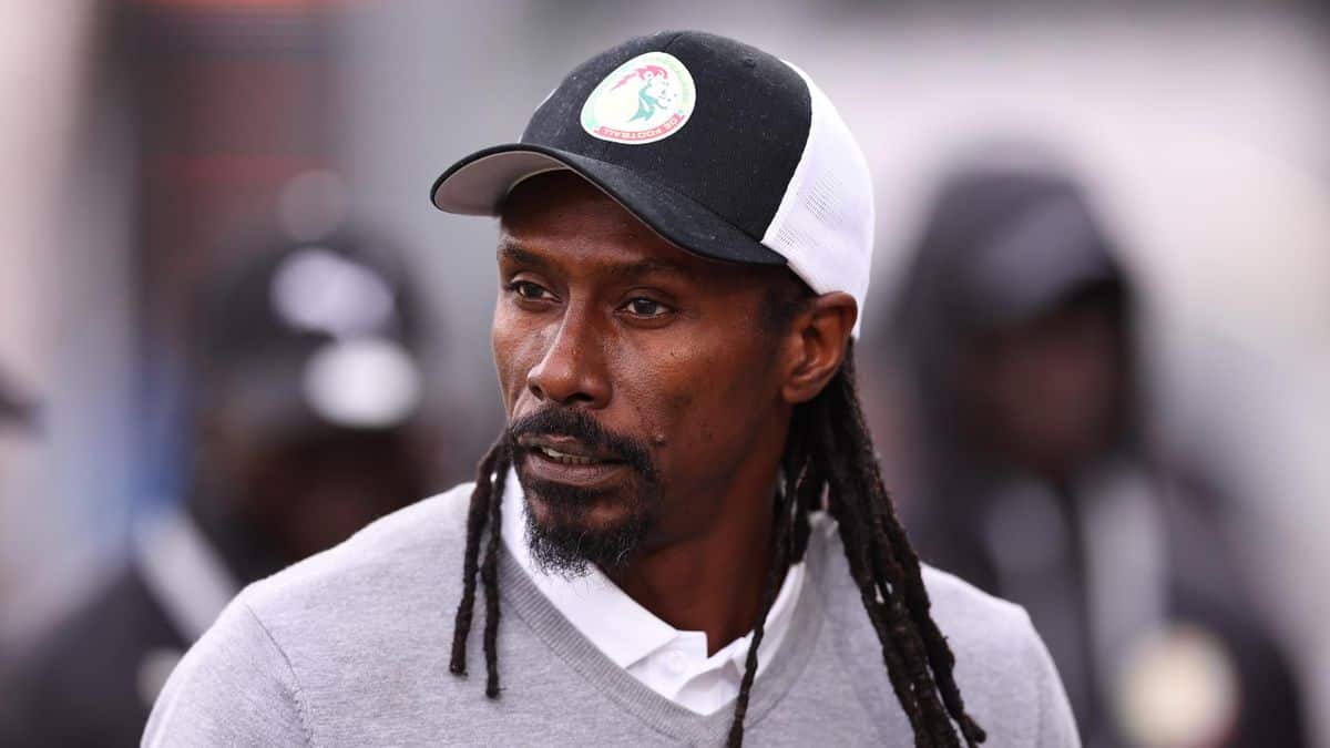 Aliou Cissé s’explique sur son schéma de jeu 3-5-2 : « En Équipe nationale, le système a toujours changé (…) nous avons les profils pour jouer avec ce système » - wiwsport Aliou Cissé s’explique sur son schéma de jeu 3-5-2 : « En Équipe nationale, le système a toujours changé (…) nous avons les profils pour jouer avec ce système » - wiwsport