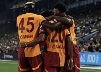 Süper Lig : Ismail Jakobs et Galatasaray remportent le derby d’Istanbul face à Fenerbahçe (1-3) - wiwsport