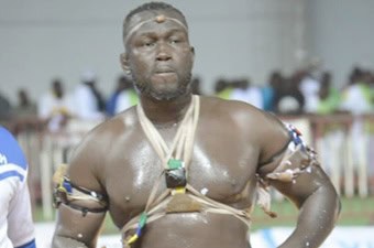 Écarté par les VIP, Alioune Sèye 2 monte au créneau : “Si ma situation ne se décante pas, je vais arrêter ma carrière” - wiwsport Écarté par les VIP, Alioune Sèye 2 monte au créneau : “Si ma situation ne se décante pas, je vais arrêter ma carrière” - wiwsport