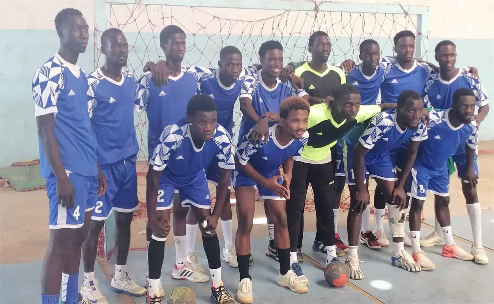 Handball – Championnat Régional Hommes J4 : Keur Massar remporte une deuxième victoire de rang en battant Malika (31-25) - wiwsport Handball – Championnat Régional Hommes J4 : Keur Massar remporte une deuxième victoire de rang en battant Malika (31-25) - wiwsport