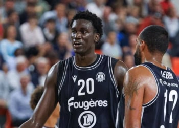 Basket – CDF : Moustapha Diop s'illustre (19 points), mais Fougères s'incline face à Portiers (82-70) en 64e de finale - wiwsport