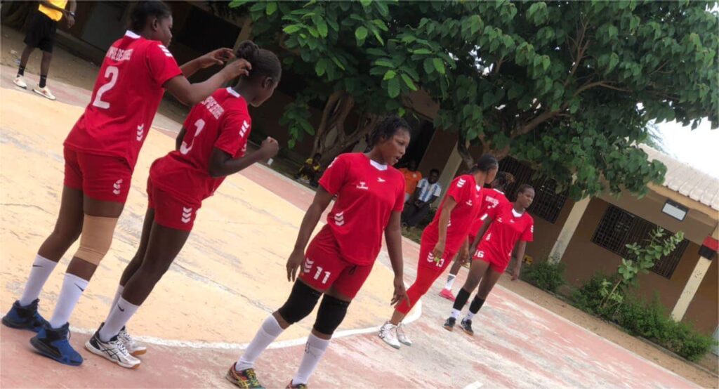 Championnat Élite – Dames J13 : L'Olympique de Diourbel domine Diamono (25-24) pour son premier succès de la saison et quitte provisoirement la dernière place - wiwsport
