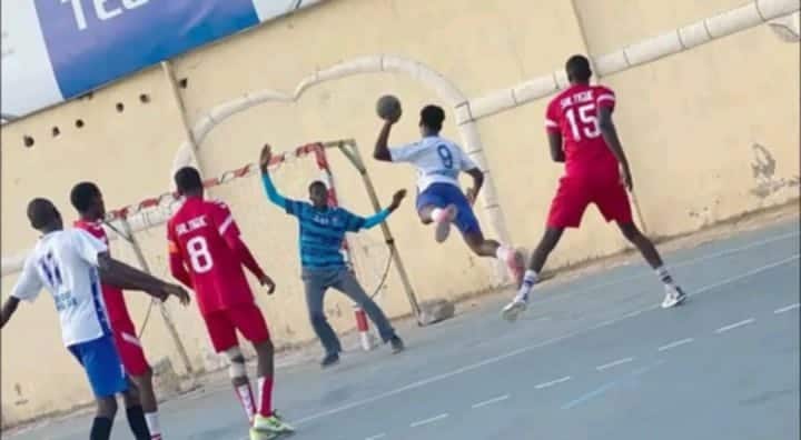 Handball D2 - Hommes J5 : Kaffrine se rend à Rufisque pour un choc décisif face à son dauphin Saltigué dans la course à la montée - wiwsport Handball D2 - Hommes J5 : Kaffrine se rend à Rufisque pour un choc décisif face à son dauphin Saltigué dans la course à la montée - wiwsport