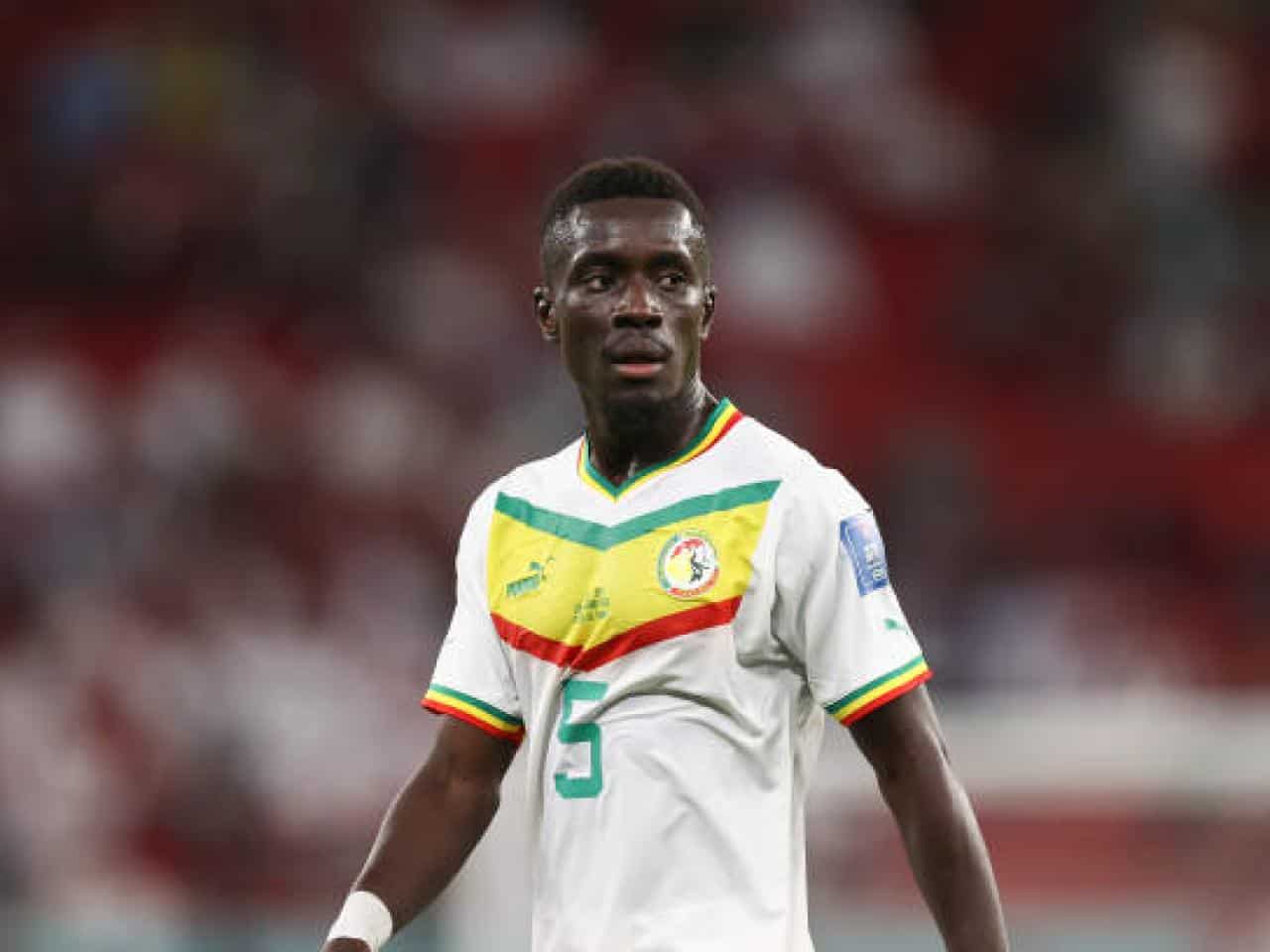 Nécrologie : Idrissa Gana Gueye en deuil suite au décès de son père - wiwsport Nécrologie : Idrissa Gana Gueye en deuil suite au décès de son père - wiwsport
