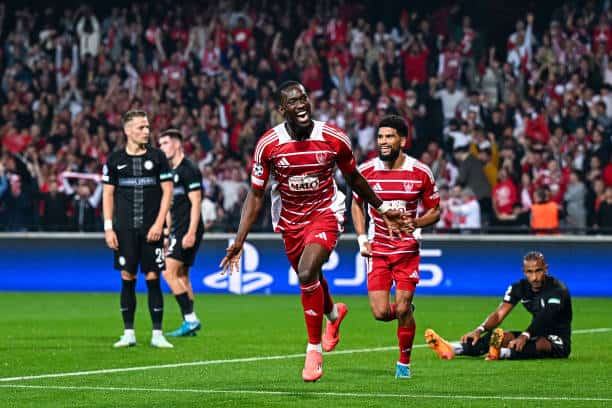 Ligue des Champions : Brest remporte sa première victoire face à Sturm Graz grâce à Abdallah Sima - wiwsport Ligue des Champions : Brest remporte sa première victoire face à Sturm Graz grâce à Abdallah Sima - wiwsport