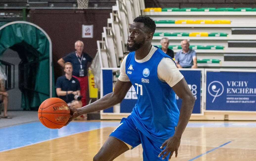 Pro B : Pape Moustapha Diop et La JA Vichy perdent d'entrée face à Pau-Lacq Orthez (75-73) - wiwsport Pro B : Pape Moustapha Diop et La JA Vichy perdent d'entrée face à Pau-Lacq Orthez (75-73) - wiwsport