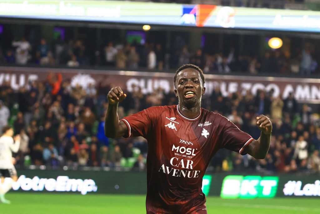 Ligue 2 : Pape Amadou Diallo offre la victoire à Metz contre Guingamp - wiwsport Ligue 2 : Pape Amadou Diallo offre la victoire à Metz contre Guingamp - wiwsport