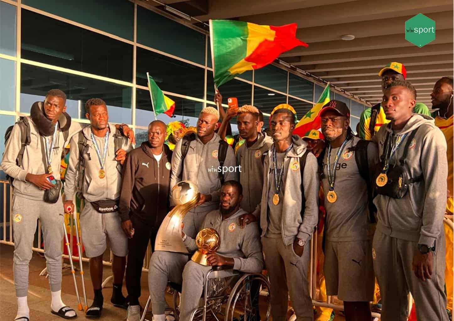 (Vidéo) Beach Soccer - Les Champions d’Afrique sont de retour à la maison ! - wiwsport (Vidéo) Beach Soccer - Les Champions d’Afrique sont de retour à la maison ! - wiwsport