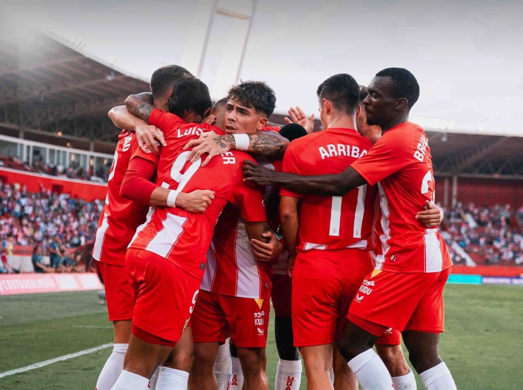 LaLiga 2 : En infériorité numérique, Almería renoue avec la victoire contre Burgos, Dion Lopy décisif - wiwsport LaLiga 2 : En infériorité numérique, Almería renoue avec la victoire contre Burgos, Dion Lopy décisif - wiwsport