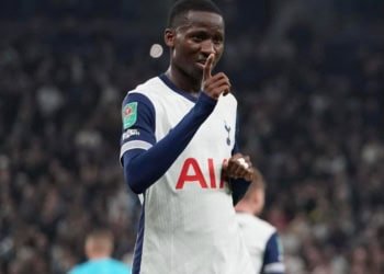 League Cup : Pape Matar Sarr et Tottenham éliminent Manchester City - wiwsport