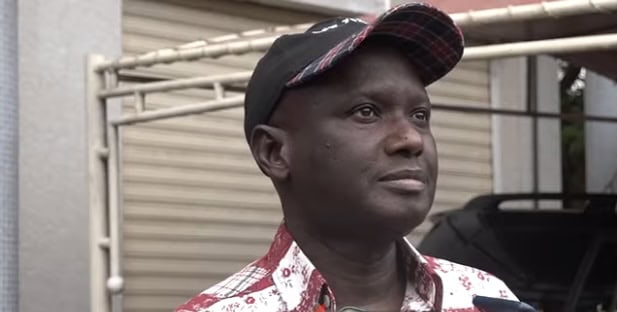 Diaks (promoteur) dénonce un « coup monté » pour reconduire Bira Sène : « 80% des gens qui sont ici sont des gens de Bira Sène et ils veulent faire un hold-up » - wiwsport Screenshot
