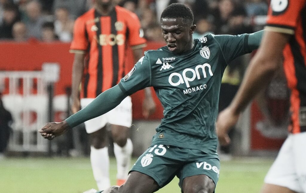 Ligue 1 : Coup d’arrêt pour l’AS Monaco battue par Nice (2-1) - wiwsport Ligue 1 : Coup d’arrêt pour l’AS Monaco battue par Nice (2-1) - wiwsport