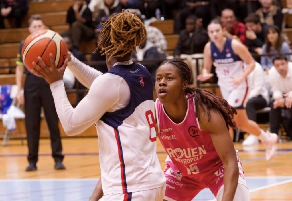 NF1 : Le Stade Français s'incline lourdement face à Rouen MBB de Maty Fall (48-105) qui enchaine un deuxiéme succès de rang - wiwsport