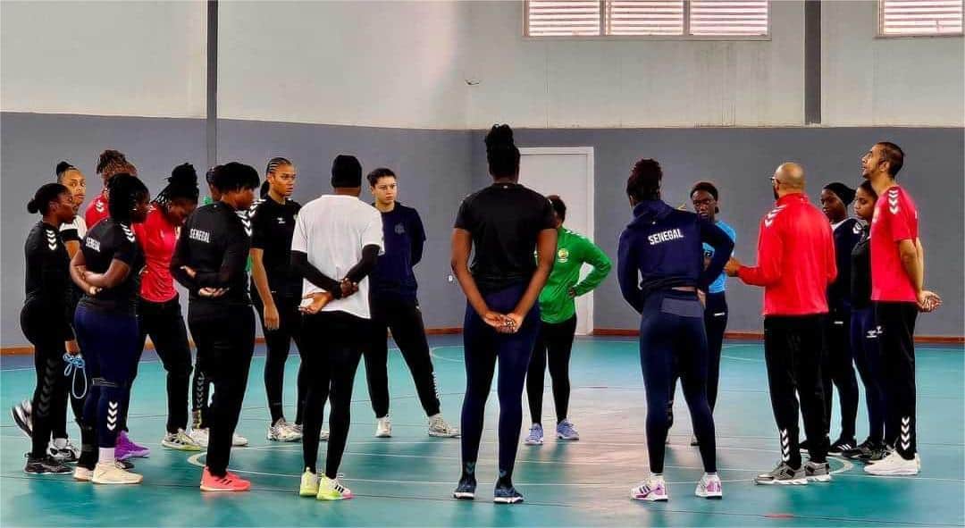 Handball – CAN Féminine : Les Lionnes jouent deux matchs amicaux face à l'Algérie - wiwsport Handball – CAN Féminine : Les Lionnes jouent deux matchs amicaux face à l'Algérie - wiwsport