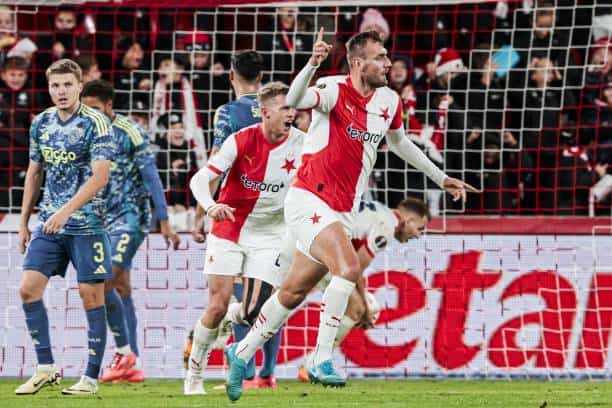 Europa League : Le Slavia Prague d'El Hadji Malick Diouf tient tête à l'Ajax - wiwsport Europa League : Le Slavia Prague d'El Hadji Malick Diouf tient tête à l'Ajax - wiwsport