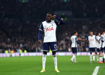 League Cup : Le superbe but de Pape Matar Sarr avec Tottenham face à Manchester City (vidéo) - wiwsport