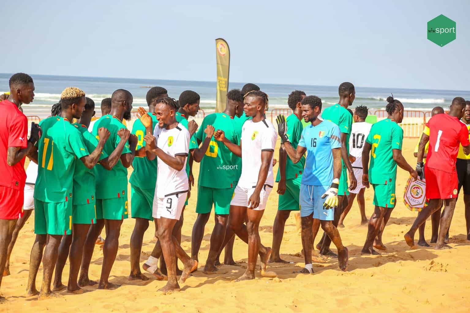 (Vidéo) Beach Soccer - Le sélectionneur de la Guinée donne son pronostic sur le Sénégal pour la CAN ! - wiwsport (Vidéo) Beach Soccer - Le sélectionneur de la Guinée donne son pronostic sur le Sénégal pour la CAN ! - wiwsport