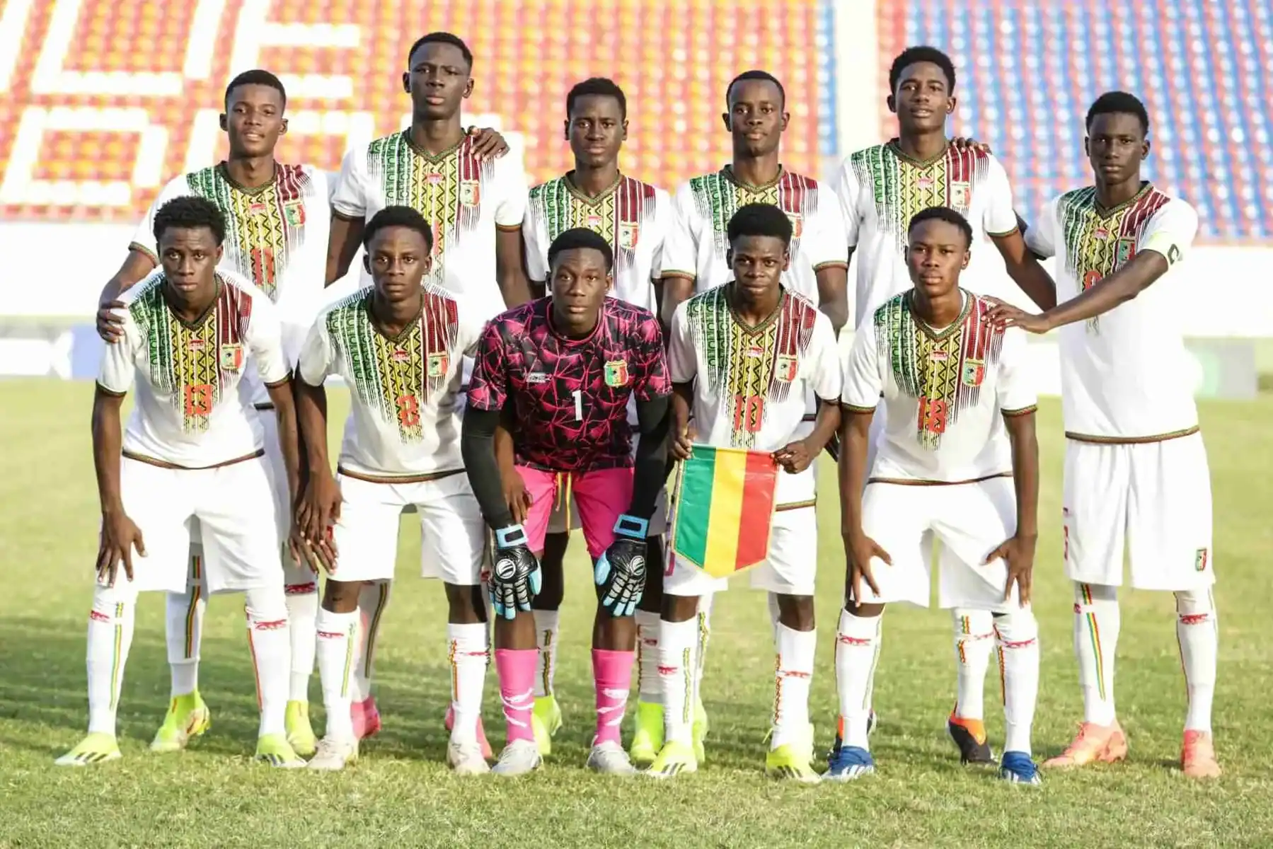 UFOA-A U17 : Adama Djéfla Diallo, entraîneur du Mali, annonce la couleur avant la finale : "Nous n’avons pas peur des Sénégalais" - wiwsport UFOA-A U17 : Adama Djéfla Diallo, entraîneur du Mali, annonce la couleur avant la finale : "Nous n’avons pas peur des Sénégalais" - wiwsport