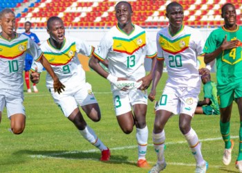 De la gauche vers la droite : El Hadji Ibrahima Sow, El Hadji Yamar Ndiaye, Mouhamed Dabo, Etienne Mendy et El Hadji Malick Cissé ont brillé lors du Tournoi UFOA/A U17 2024 @ WIWSPORT