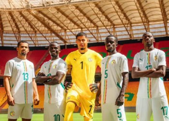 Équipe Nationale : Les nouveaux maillots des Lions officiellement dévoilés par la FSF - wiwsport
