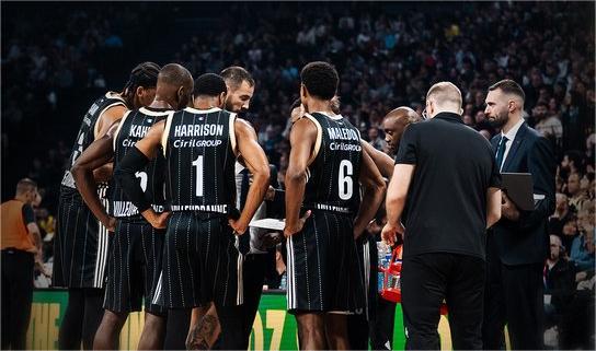 Euroleague : L’ASVEL de Mbaye Ndiaye s’incline de justesse face à Fenerbahçe (73-77) - wiwsport Euroleague : L’ASVEL de Mbaye Ndiaye s’incline de justesse face à Fenerbahçe (73-77) - wiwsport