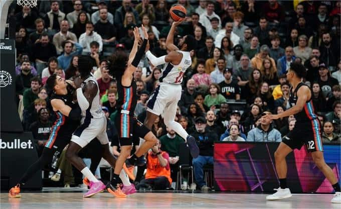 Euroleague : Sans solutions, Baskonia de Khakifa Diop et d’Ousmane Ndiaye s’incline face au Paris (67-65) - wiwsport Euroleague : Sans solutions, Baskonia de Khakifa Diop et d’Ousmane Ndiaye s’incline face au Paris (67-65) - wiwsport