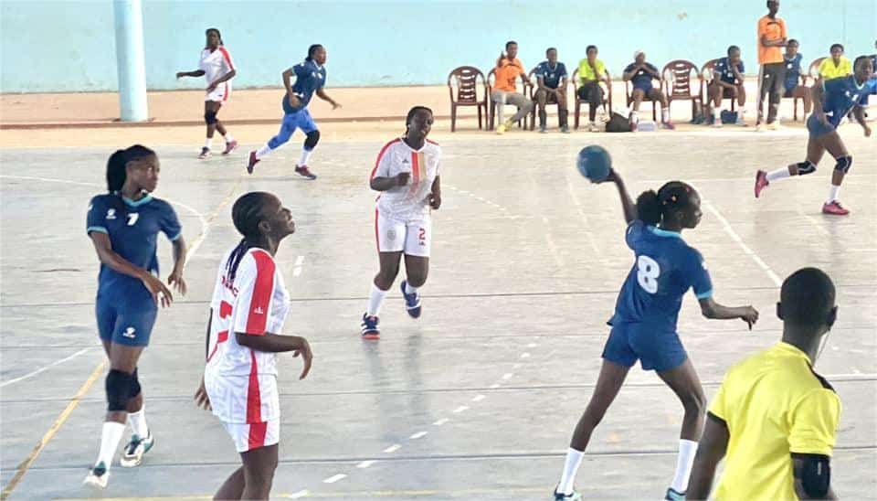 Final Four – Championnat Régional Dames : Yeumbeul HBC étrille Dial Diop (40-20) et rejoint Sacré Cœur en finale - wiwsport Final Four – Championnat Régional Dames : Yeumbeul HBC étrille Dial Diop (40-20) et rejoint Sacré Cœur en finale - wiwsport