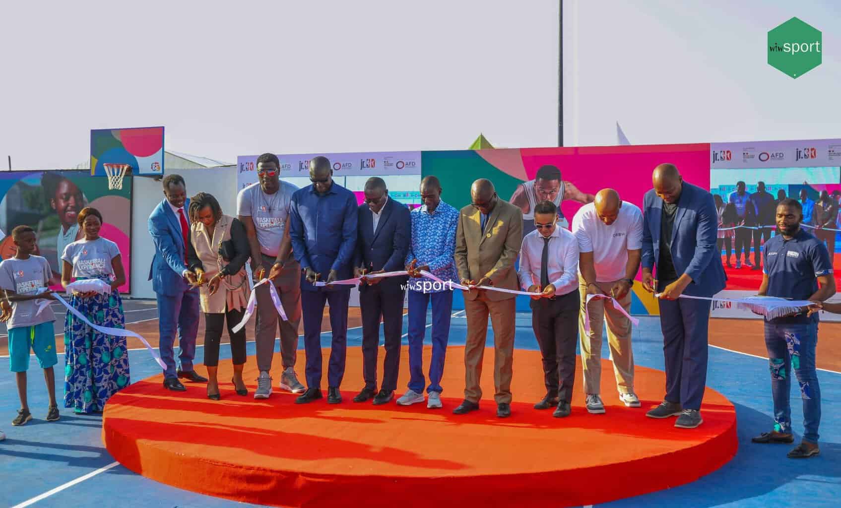 Basketball Experience - Rénovation et inauguration de deux terrains de basket à Guédiawaye ! - wiwsport