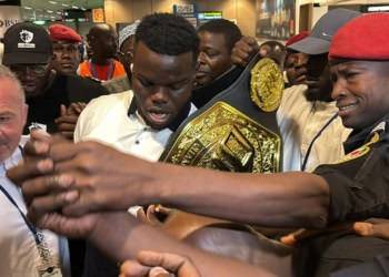 MMA : (vidéo) Revivez l’accueil exceptionnel réservé au Champion du monde Reug Reug ! - wiwsport