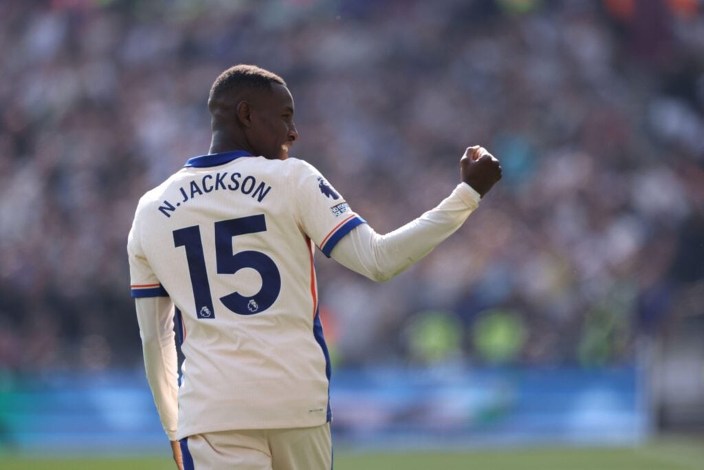 Premier League : Nicolas Jackson efface des tablettes Hernan Crespo au classement des meilleurs buteurs de Chelsea en PL - wiwsport Premier League : Nicolas Jackson efface des tablettes Hernan Crespo au classement des meilleurs buteurs de Chelsea en PL - wiwsport