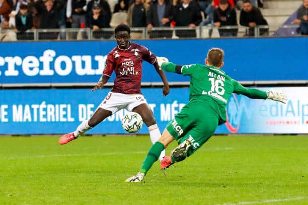 Ligue 2 : Baïla Diallo passeur, Ibou Sané buteur, Clermont et Metz se neutralisent - wiwsport Ligue 2 : Baïla Diallo passeur, Ibou Sané buteur, Clermont et Metz se neutralisent - wiwsport