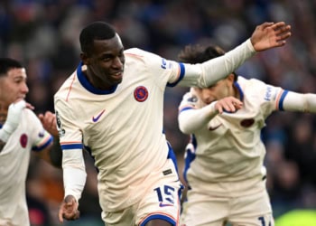 Premier League : Nicolas Jackson ouvre le score pour Chelsea face à Leicester (vidéo) - wiwsport