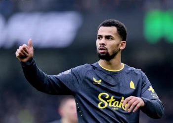 Everton : Iliman Ndiaye aime faire le "sale boulot" - wiwsport