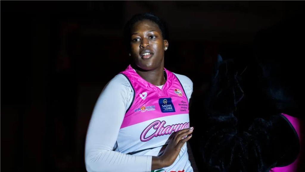 LBWL : Astou Gaye et Charnay mettent fin à leur collaboration - wiwsport LBWL : Astou Gaye et Charnay mettent fin à leur collaboration - wiwsport