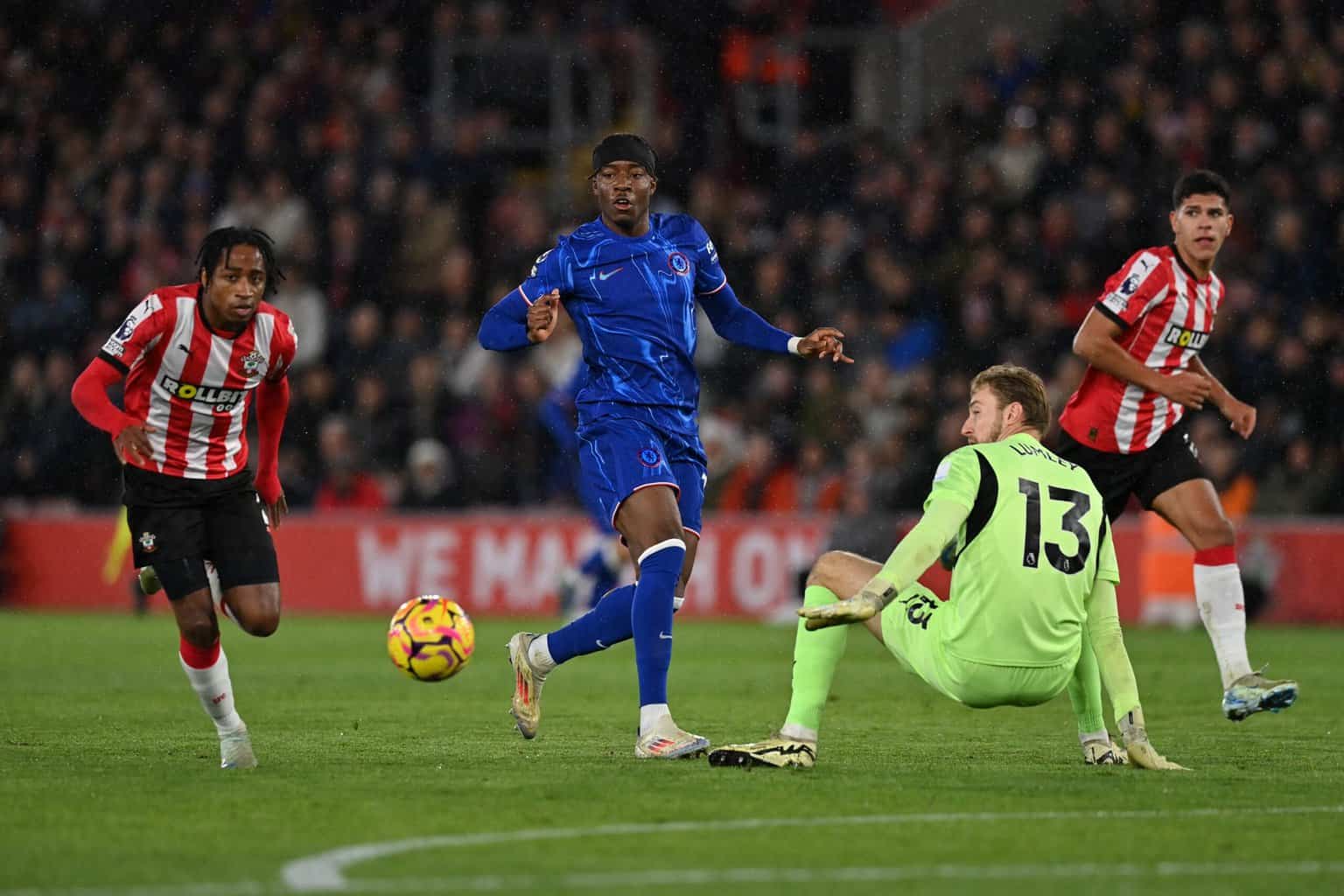 Premier League : Un Chelsea largement remanié et sans Nicolas Jackson déroule contre Southampton - wiwsport Premier League : Un Chelsea largement remanié et sans Nicolas Jackson déroule contre Southampton - wiwsport